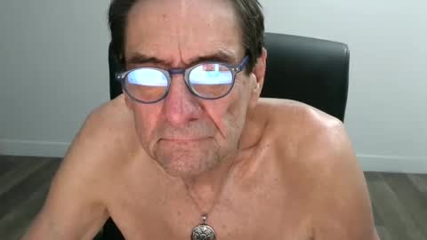 Bob online show from 10/10/25, 02:43