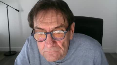 Bob online show from 11/22/25, 04:06