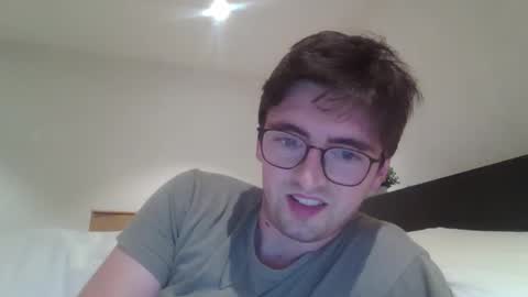 Snapshot of patat1996 chatting on 11/06/25, 11:48 patat1996 online show from 11/06/25, 11:48