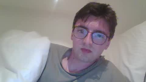 Snapshot of patat1996 chatting on 04/15/26, 03:02 patat1996 online show from 04/15/26, 03:02