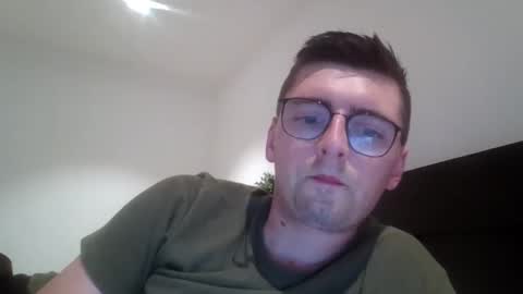 Snapshot of patat1996 chatting on 05/27/26, 01:19 patat1996 online show from 05/27/26, 01:19