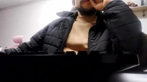 Snapshot of pato_lavida_ chatting on 04/15/26, 11:05 pato_lavida_ online show from 04/15/26, 11:05