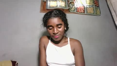 Snapshot of patricia9090 chatting on 11/19/25, 12:27 patricia9090 online show from 11/19/25, 12:27