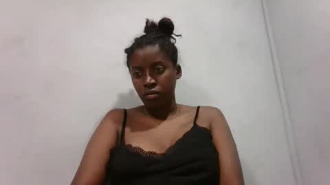 Snapshot of patricia9090 chatting on 11/22/25, 07:35 patricia9090 online show from 11/22/25, 07:35