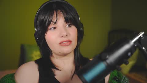 Patricia online show from 01/01/25, 10:46