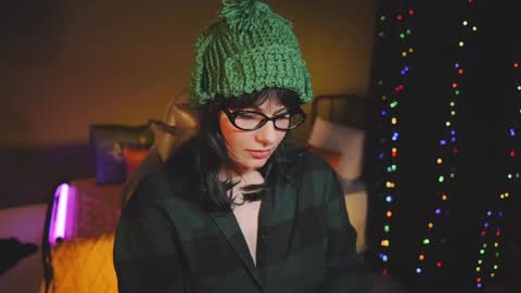 Patricia online show from 01/30/25, 12:18