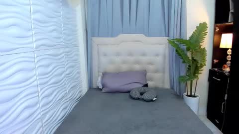 Snapshot of patricia_miller08 chatting on 09/22/25, 04:25 patricia_miller08 online show from 09/22/25, 04:25