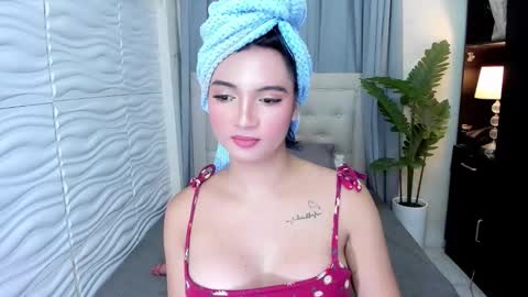 Snapshot of patricia_miller08 chatting on 10/18/25, 04:59 patricia_miller08 online show from 10/18/25, 04:59