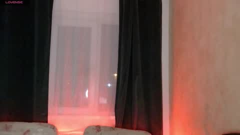   online show from 09/15/25, 09:37