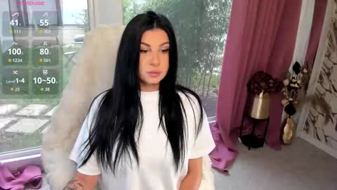 Snapshot of patriciakeys chatting on 10/13/25, 06:46 Patricia online show from 10/13/25, 06:46