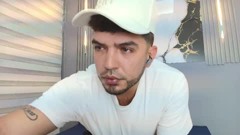 Snapshot of patrick_savage1 chatting on 02/04/26, 12:22 PATRICK online show from 02/04/26, 12:22