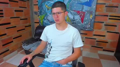 .... online show from 03/04/25, 12:33