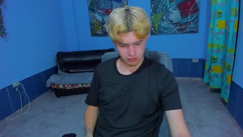 .... online show from 09/14/25, 07:02