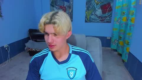 .... online show from 11/08/25, 07:41