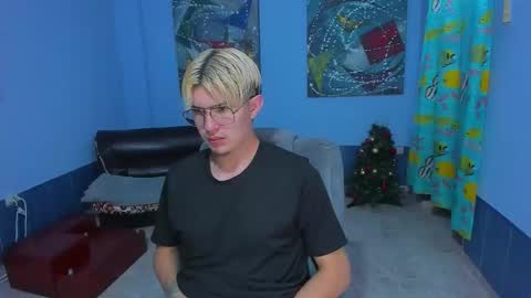 .... online show from 01/12/26, 08:58