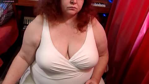 Snapshot of patsyorose chatting on 02/08/26, 04:05 PatsyORose online show from 02/08/26, 04:05