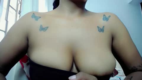 Snapshot of pattysexy10 chatting on 11/13/25, 02:16 pattysexy10 online show from 11/13/25, 02:16