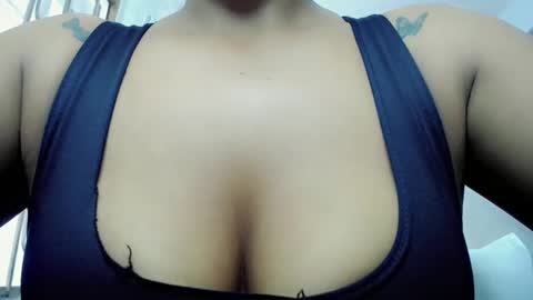 Snapshot of pattysexy10 chatting on 11/24/25, 12:38 pattysexy10 online show from 11/24/25, 12:38