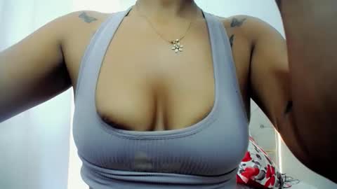 Snapshot of pattysexy10 chatting on 12/15/25, 12:31 pattysexy10 online show from 12/15/25, 12:31