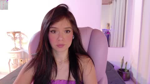 Sofa online show from 04/06/26, 04:32