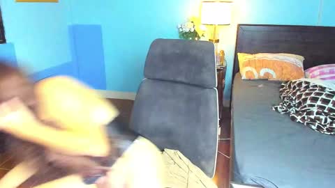 Paula online show from 11/17/25, 08:25