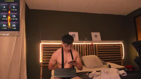 Paul online show from 03/12/25, 03:29