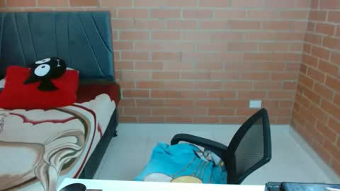 Snapshot of paula__117 chatting on 05/28/26, 07:44 paula__117 online show from 05/28/26, 07:44
