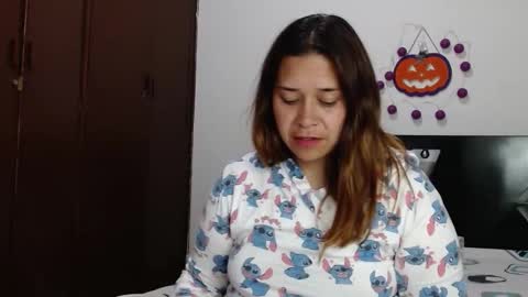 PAULA online show from 11/14/25, 04:11