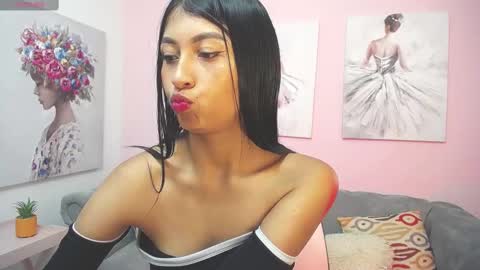 Snapshot of paula_rendon chatting on 11/18/25, 12:20 Pau online show from 11/18/25, 12:20