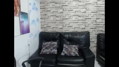 Snapshot of paula_ross_ chatting on 02/15/26, 12:18 paula ross online show from 02/15/26, 12:18