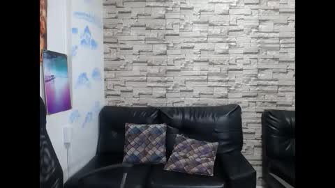 Snapshot of paula_ross_ chatting on 02/19/26, 12:28 paula ross online show from 02/19/26, 12:28