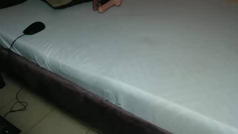 paualah online show from 04/15/26, 04:30