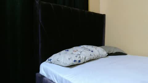 paualah online show from 04/15/26, 04:36