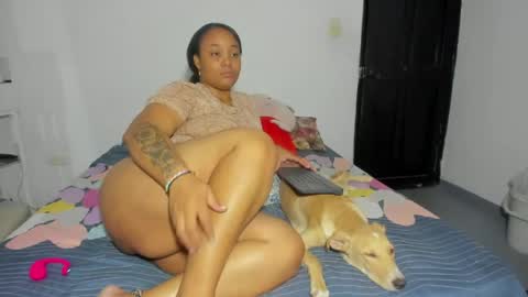 paulastone420 online show from 05/01/26, 10:36