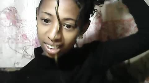 Snapshot of paulasummers chatting on 07/17/26, 03:57 PaulaSummers online show from 07/17/26, 03:57
