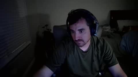 Snapshot of pauldemonte chatting on 05/23/26, 10:30 pauldemonte online show from 05/23/26, 10:30