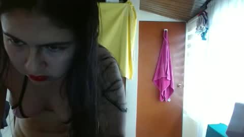 paulet latiin online show from 11/30/25, 08:02