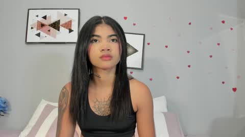 Snapshot of paulete_w chatting on 04/28/26, 12:32 Pau online show from 04/28/26, 12:32