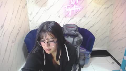 Live 800am 200pm COLOMBIAN HOUR online show from 03/12/25, 08:41