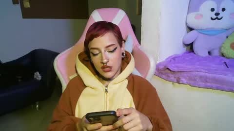Snapshot of pauli_cadavid chatting on 05/04/26, 02:57 ig alinasvetl2 online show from 05/04/26, 02:57