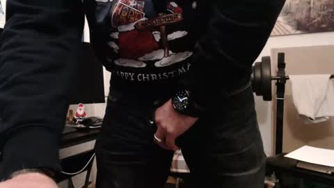 paulie120464 online show from 12/02/24, 05:48