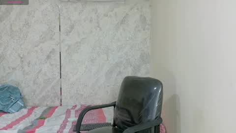 paulina_0_ online show from 05/24/26, 01:27