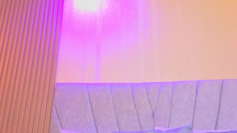 Snapshot of paulina__rose chatting on 03/28/26, 04:39 paulina online show from 03/28/26, 04:39