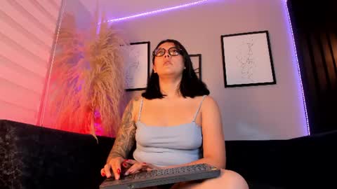 Snapshot of paulina_bennet chatting on 07/24/26, 10:57 paulina_bennet online show from 07/24/26, 10:57