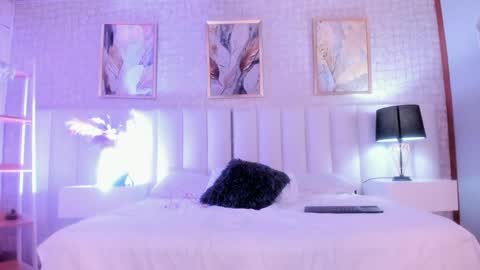 Snapshot of paulina_johns chatting on 06/02/26, 02:52 paulina johns online show from 06/02/26, 02:52