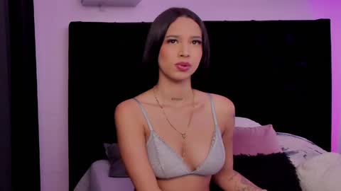 PAULINA  online show from 04/24/26, 08:55