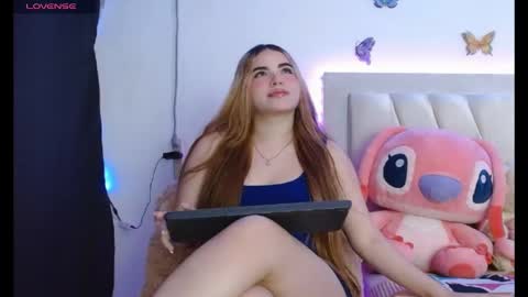 Pau online show from 04/16/26, 03:29