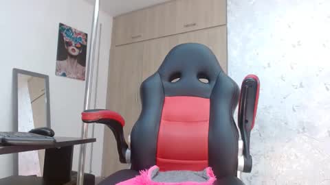 Paulina Rubio online show from 03/03/25, 07:06