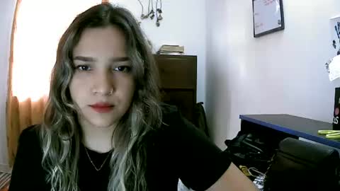 Snapshot of paulina_x_x chatting on 06/16/26, 07:49 paulina_x_x online show from 06/16/26, 07:49