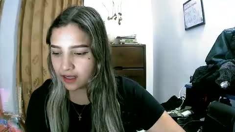 Snapshot of paulina_x_x chatting on 06/25/26, 07:24 paulina_x_x online show from 06/25/26, 07:24